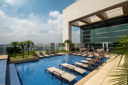 Apartamento à venda com 42m², 1 quarto e 1 vagaPiscina