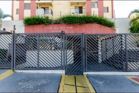 Apartamento para alugar com 62m², 2 quartos e 1 vagaFachada