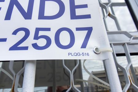 Casa para alugar com 80m², 2 quartos e 2 vagasplaca