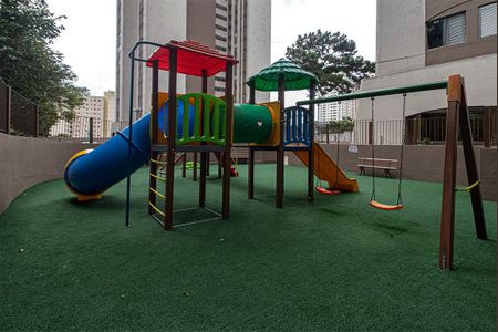 Apartamento para alugar com 64m², 2 quartos e 1 vaga Apartamento para alugar com 64m², 2 quartos e 1 vagaÁrea Comum - Playground