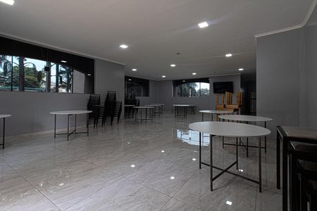 Apartamento para alugar com 64m², 2 quartos e 1 vaga Apartamento para alugar com 64m², 2 quartos e 1 vagaÁrea comum - Salão de festas