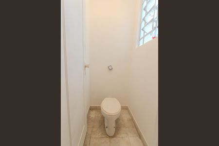 Apartamento para alugar com 350m², 6 quartos e 4 vagasLavabo