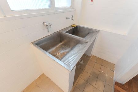 Apartamento para alugar com 350m², 6 quartos e 4 vagasÁrea de Serviço