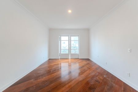 Apartamento para alugar com 350m², 6 quartos e 4 vagasSala