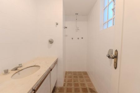 Apartamento para alugar com 350m², 6 quartos e 4 vagasBanheiro 2