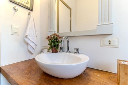 Apartamento à venda com 60m², 2 quartos e sem vagaBanheiro