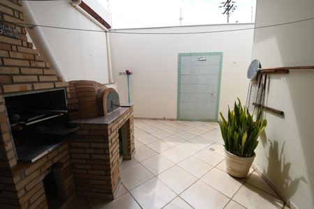 Casa à venda com 189m², 3 quartos e 2 vagasChurrasqueira