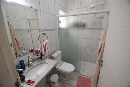 Casa à venda com 189m², 3 quartos e 2 vagasBanheiro 2