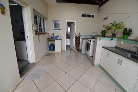 Casa à venda com 189m², 3 quartos e 2 vagasÁrea de Serviço