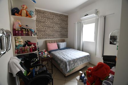 Casa à venda com 189m², 3 quartos e 2 vagasQuarto 3 - Suíte