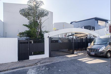 Casa de condomínio à venda com 140m², 3 quartos e 2 vagas Casa de condomínio à venda com 140m², 3 quartos e 2 vagasfachada