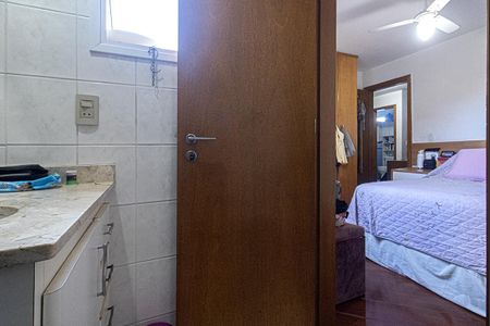 Casa de condomínio à venda com 140m², 3 quartos e 2 vagas Casa de condomínio à venda com 140m², 3 quartos e 2 vagasbanheiro na suíte