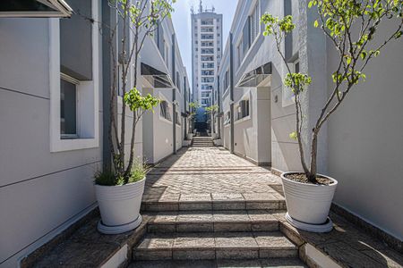 Casa de condomínio à venda com 140m², 3 quartos e 2 vagas Casa de condomínio à venda com 140m², 3 quartos e 2 vagasárea de convivência