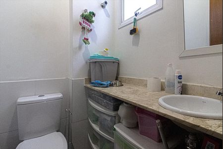 Casa de condomínio à venda com 140m², 3 quartos e 2 vagas Casa de condomínio à venda com 140m², 3 quartos e 2 vagaslavabo