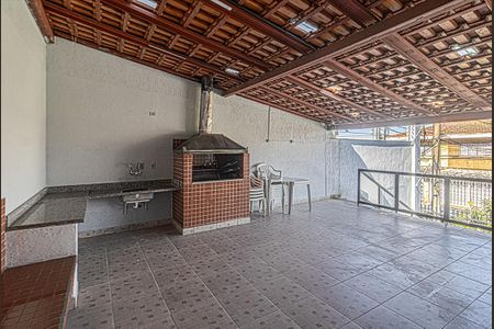 Casa de condomínio à venda com 140m², 3 quartos e 2 vagas Casa de condomínio à venda com 140m², 3 quartos e 2 vagaschurrasqueira