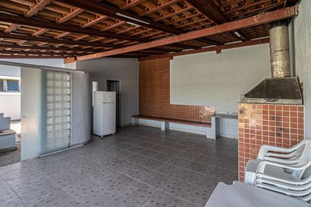 Casa de condomínio à venda com 140m², 3 quartos e 2 vagas Casa de condomínio à venda com 140m², 3 quartos e 2 vagaschurrasqueira