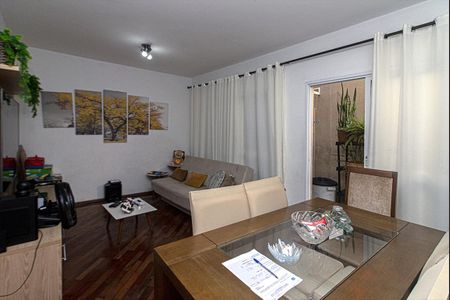 Casa de condomínio à venda com 140m², 3 quartos e 2 vagas Casa de condomínio à venda com 140m², 3 quartos e 2 vagassala