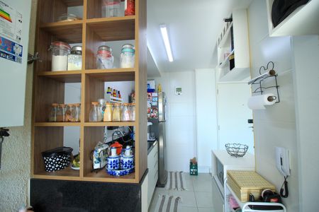 Apartamento à venda com 80m², 2 quartos e 2 vagasCozinha