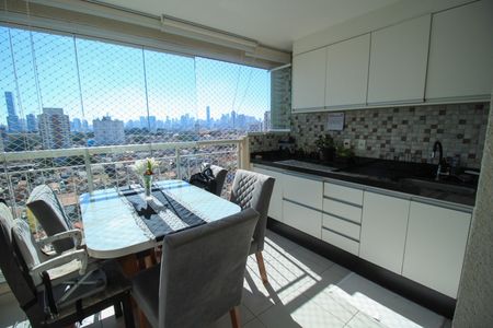 Apartamento à venda com 80m², 2 quartos e 2 vagasVaranda