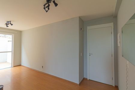 Apartamento para alugar com 72m², 2 quartos e 1 vagaSala