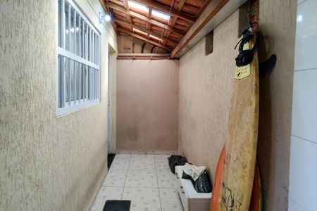 Casa de condomínio para alugar com 60m², 2 quartos e 1 vagaQuintal
