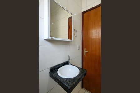 Casa de condomínio para alugar com 60m², 2 quartos e 1 vagaBanheiro