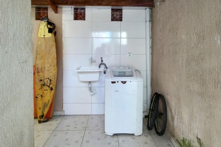 Casa de condomínio para alugar com 60m², 2 quartos e 1 vagaÁrea de Serviço