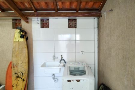 Casa de condomínio para alugar com 60m², 2 quartos e 1 vagaÁrea de Serviço