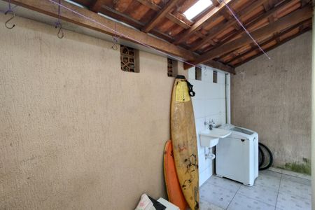 Casa de condomínio para alugar com 60m², 2 quartos e 1 vagaQuintal