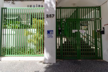 Studio para alugar com 40m², 1 quarto e sem vaga Studio para alugar com 40m², 1 quarto e sem vagaFachada