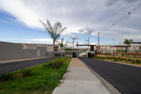 Apartamento para alugar com 44m², 2 quartos e 1 vagaFachada