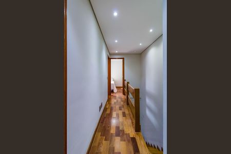 Casa de condomínio para alugar com 120m², 3 quartos e 2 vagasCorredor