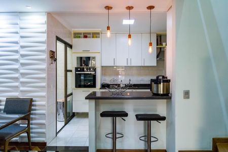 Casa de condomínio para alugar com 120m², 3 quartos e 2 vagasCozinha