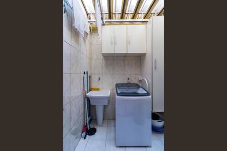 Casa de condomínio para alugar com 120m², 3 quartos e 2 vagasLavanderia