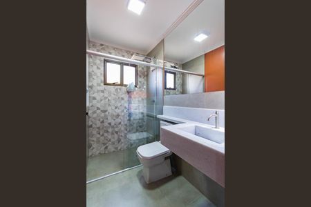 Casa de condomínio para alugar com 120m², 3 quartos e 2 vagasBanheiro/Suíte