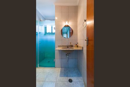 Casa de condomínio para alugar com 120m², 3 quartos e 2 vagasBanheiro/Suíte