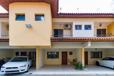 Casa de condomínio para alugar com 120m², 3 quartos e 2 vagasGaragem