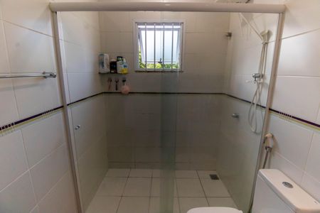 Casa à venda com 250m², 3 quartos e 2 vagasBanheiro da Suíte