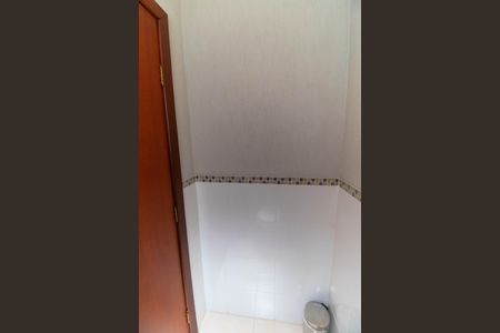 Casa à venda com 250m², 3 quartos e 2 vagasLavabo
