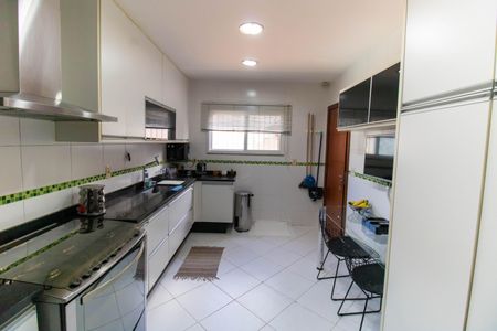 Casa à venda com 250m², 3 quartos e 2 vagasCozinha