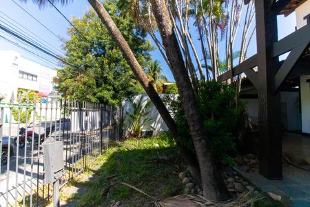 Casa para alugar com 300m², 4 quartos e 2 vagasÁrea externa
