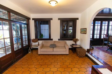 Casa para alugar com 300m², 4 quartos e 2 vagasSala