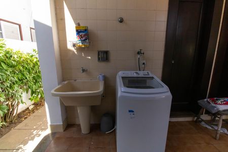 Casa para alugar com 300m², 4 quartos e 2 vagasÁrea de Serviço