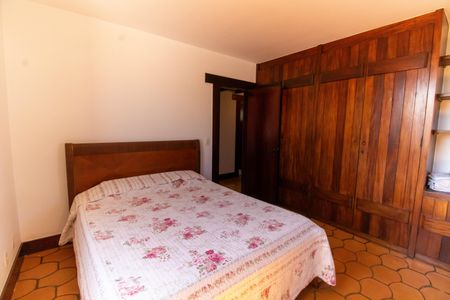 Casa para alugar com 300m², 4 quartos e 2 vagasQuarto 3