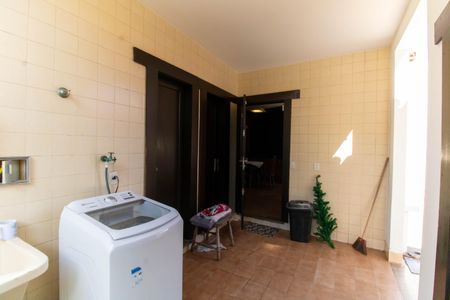 Casa para alugar com 300m², 4 quartos e 2 vagasÁrea de Serviço