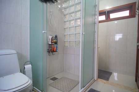 Apartamento à venda com 231m², 3 quartos e 2 vagas Apartamento à venda com 231m², 3 quartos e 2 vagasBanheiro da Suíte