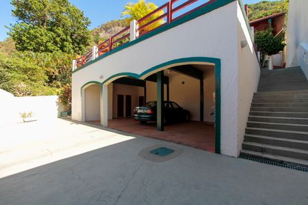 Casa de condomínio à venda com 657m², 4 quartos e 7 vagasGaragem