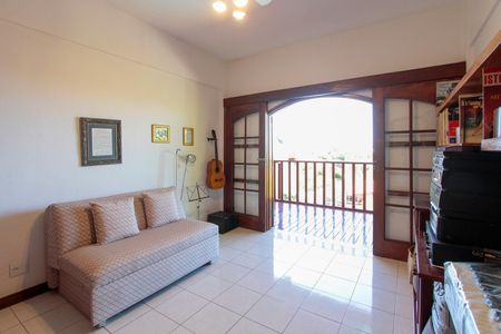 Casa de condomínio à venda com 657m², 4 quartos e 7 vagasQuarto 1