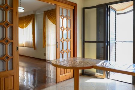 Apartamento à venda com 139m², 2 quartos e 4 vagasEscritório