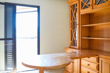 Apartamento à venda com 139m², 2 quartos e 4 vagasEscritório